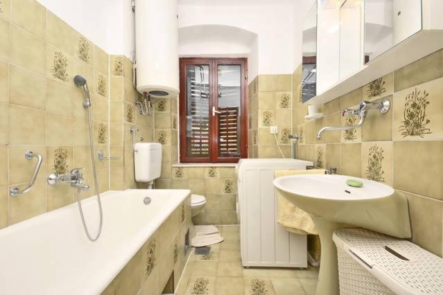 Omis Center Vila Εξωτερικό φωτογραφία