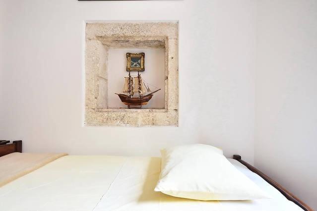 Omis Center Vila Εξωτερικό φωτογραφία