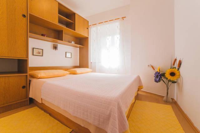Omis Center Vila Εξωτερικό φωτογραφία