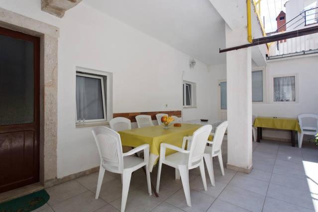 Omis Center Vila Εξωτερικό φωτογραφία